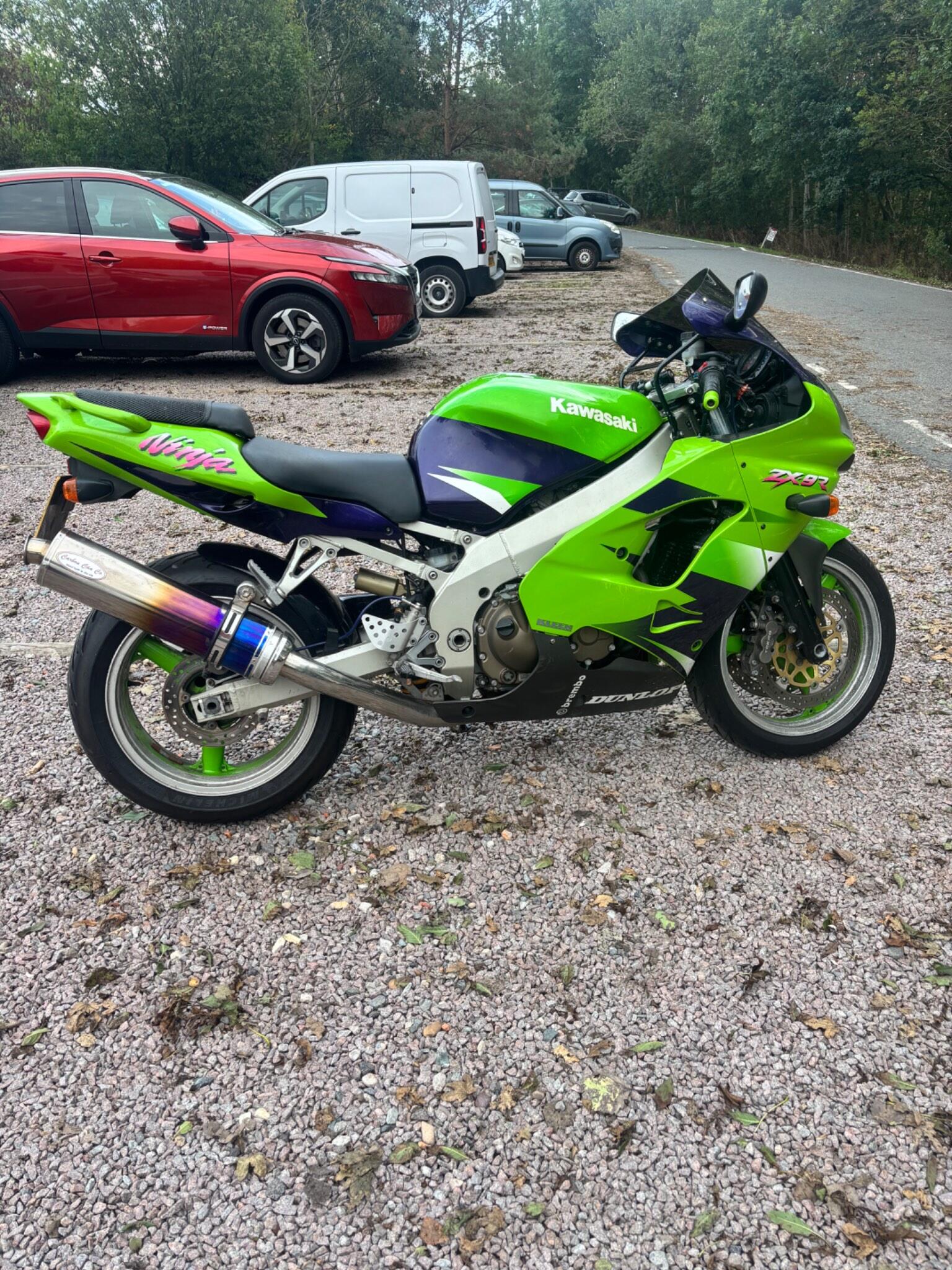 Kawasaki ZX-9R bikes for sale | AutoTrader Bikes
